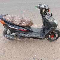 سكنس نثيه دراجه خير من الله نقصه بس ذيل خلفي كله شغال سعر 450 بيه مجال...