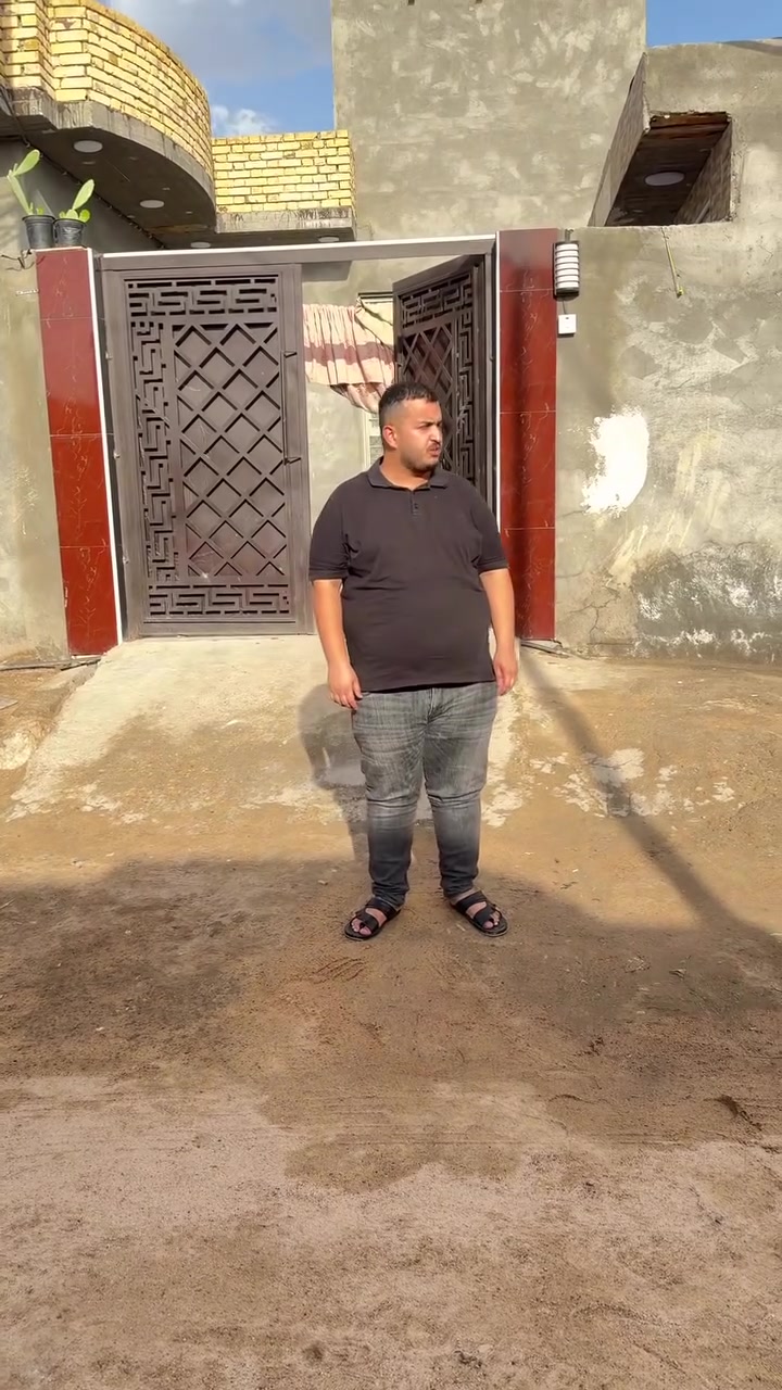 🔴 بيت للبيع مساحة 300 م شارع علي الأكبر ( مناسب )
✅ تفاصيل اكثر داخل الفيديو
✅ عرض الشارع 12 م
✅ يبعد عن الشارع 250 م
🔴 ناصرية- الصخيين-بعد الجسر شارع علي الأكبر 
***********
***********
