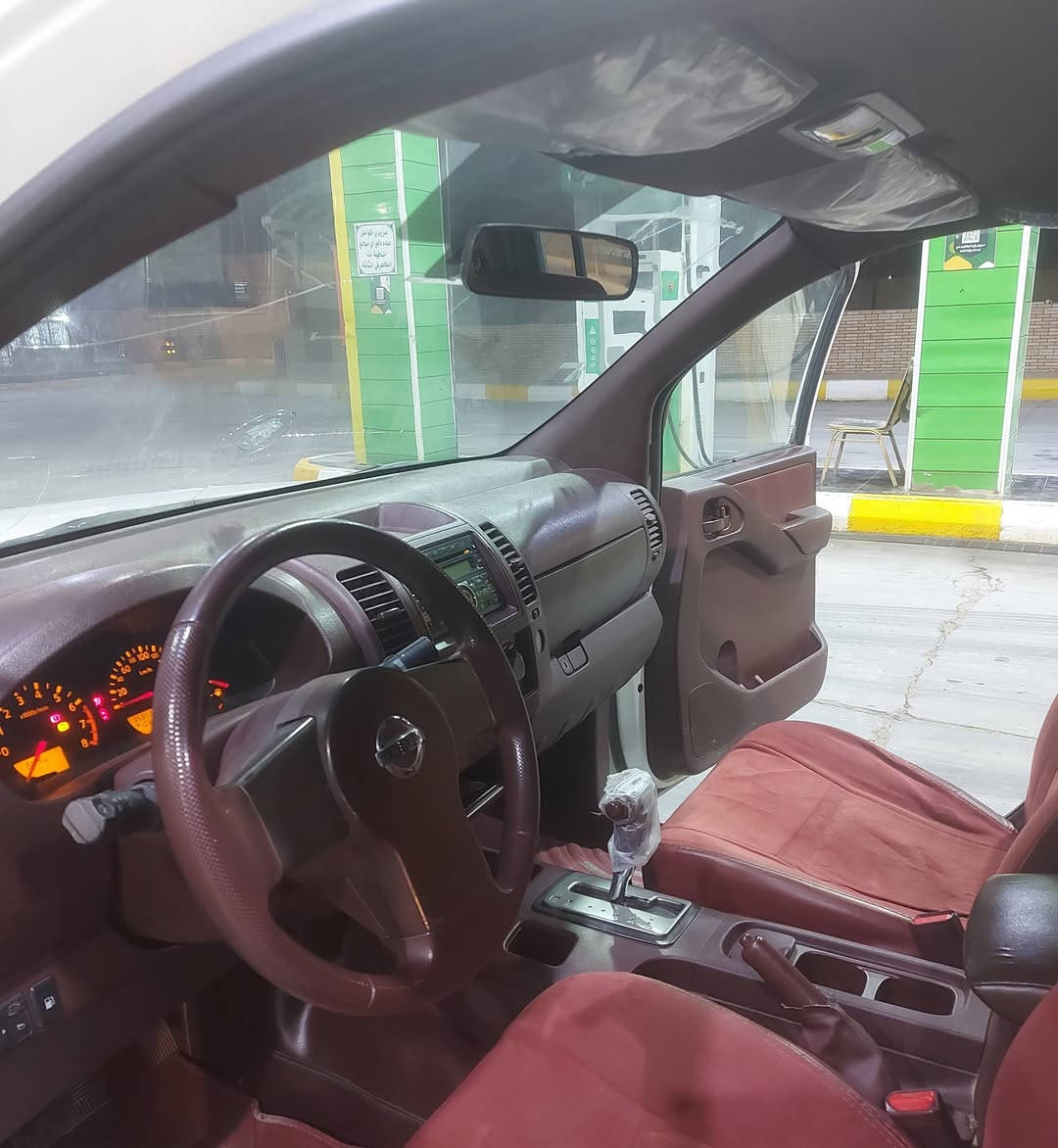 نافارا موديل 2011 كفاله السياره كير اوتماتيك سنويه لغاية 2029 رقم بغداد انكليزي  بسمي مداور ثاني يوم هزه جديده باقي التفاصيل أتصل عله الرقم ***********
