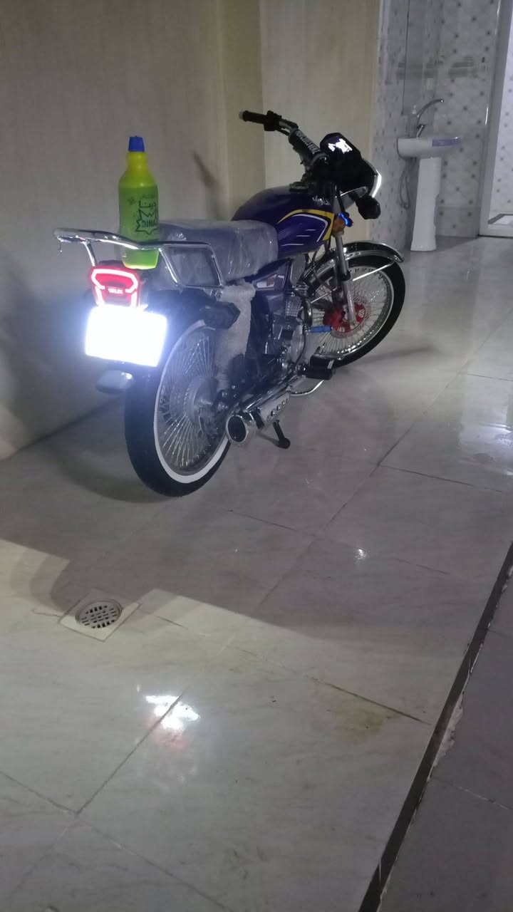 لبيع دراجه مال جناي بيع مستعجل موديل 2025اخت زيرو شهر مشدوده محرك بشرط اربعه كير لون ازرك ماشيه شي كلش قليل كزوز رياضي كاتم ختم شركه مختومه من تاير لا تاير رقم تواصل ***********واتساب مبايل مكان موصل
