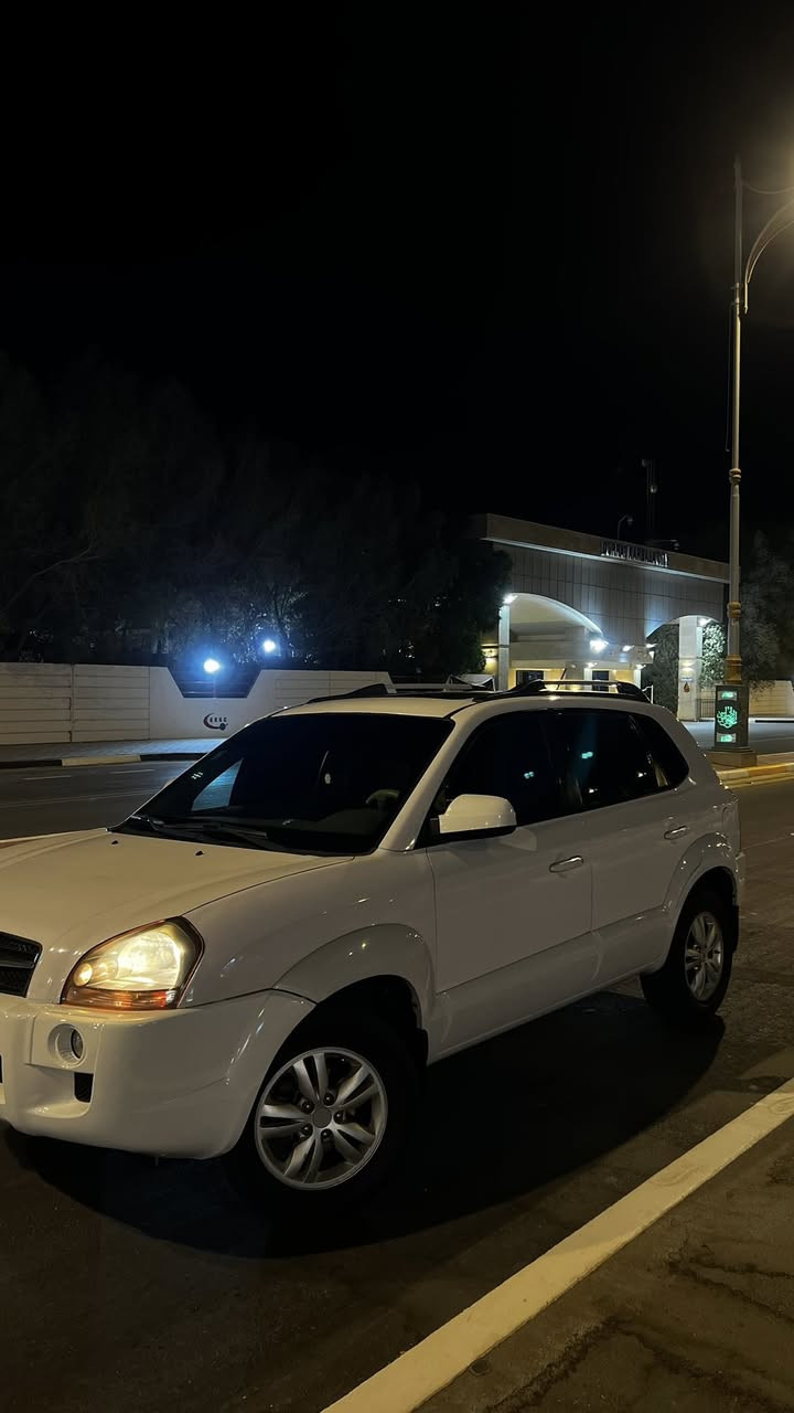 سيارة توسان 2009خليجي كامله مكمله جدا نظيفه رقم بغداد باسمي رقم الجديد مكاني كربلاء الاستفسار ***********
