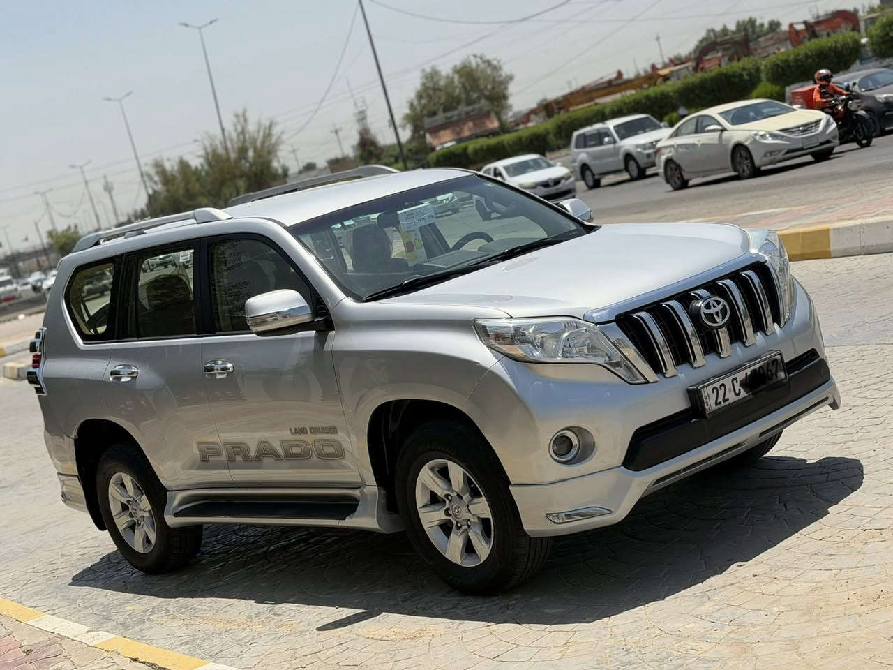 السلام وعليكم
برادو موديل 15

السياره كفاله عامه

مكينه V6 

بصمه ابواب

فول عدا فتحه

كفاله كير مكينه 

ترهم مراوس وبيع 

السعر 285بيه مجال سعر جدا مناسب

المكان بغداد 

الاستفسار ***********
