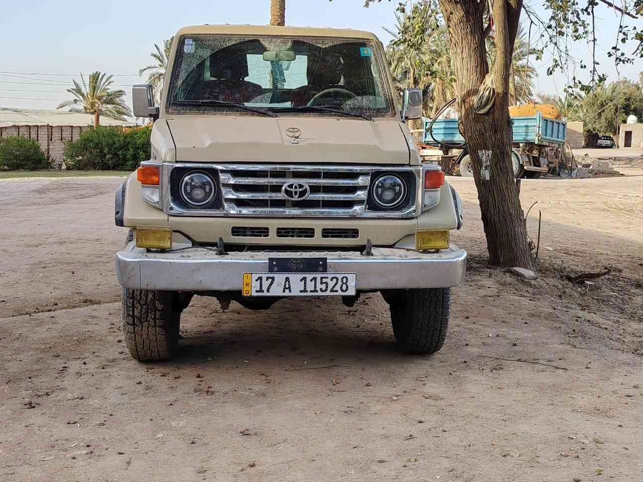 السلام عليكم لاندكروز حوثية موديل 2000 مصبوغه عام جاهزه من جميع النواحي الاستفسار ***********
