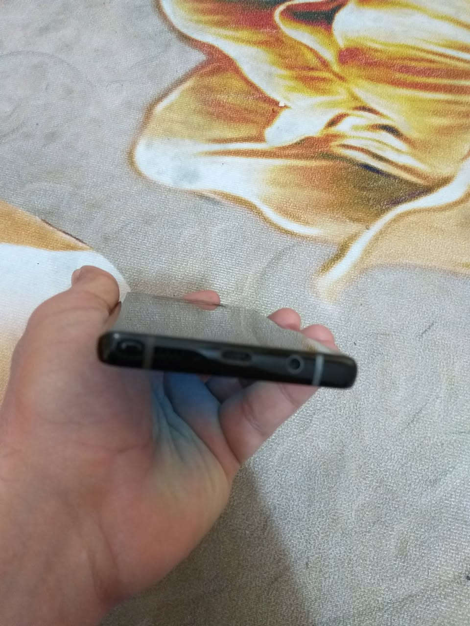 نوت 8 ذاكرة 64 رام 6 بدون ملحقات دبل خط مبدل شاشة اخت الاصلية وبطارية للبيع سعر 110الف عنواني بغداد استفسار عالرقم ***********
