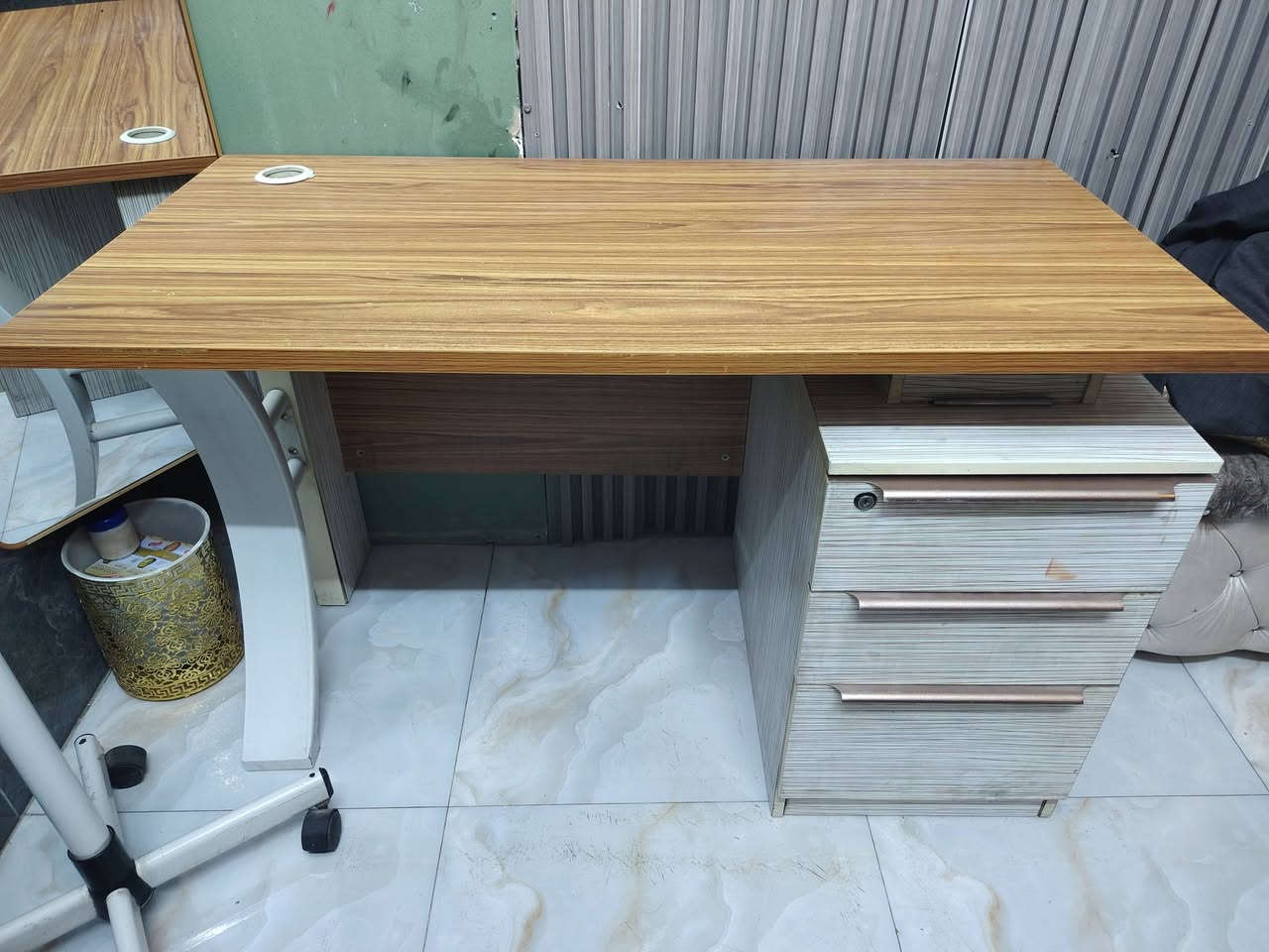 ميز لامني ٥٠ ميز مكتبي٧٥ كنفيره ٥٠ كلهن لياخذهن اتساهله بيهن امانه نضيفات حيل


**إذا كنت صاحب هذا الإعلان وتريد حذفه لأي سبب، رجاءا أرسل رسالة إلى الدعم الفني**