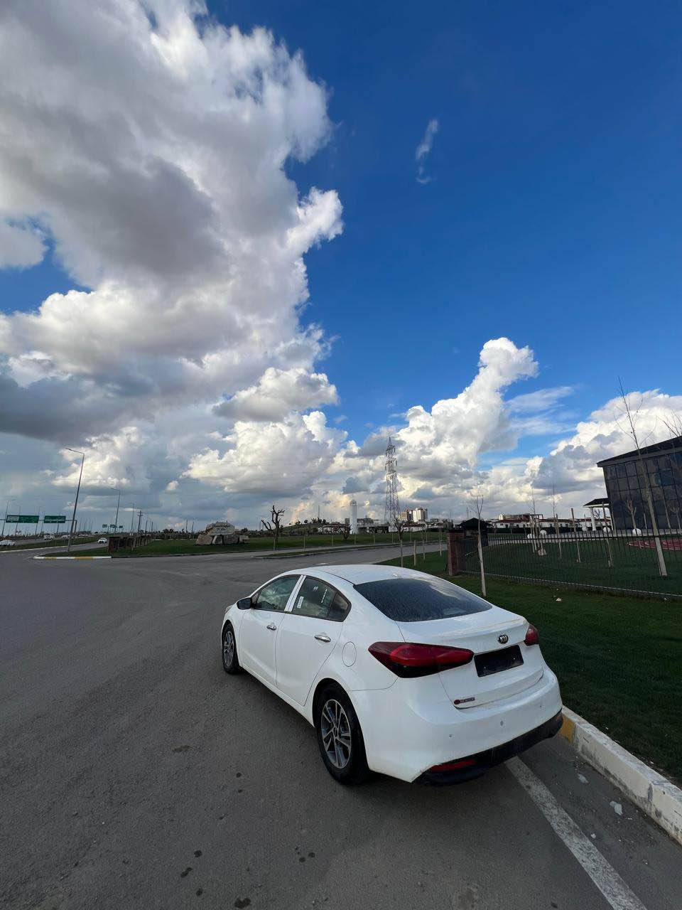 كيا فؤرتي ٢٠١٩ دوبه ي (براوه)تازه داخل بووه به شه رتي گيرو مه كينه  بي ده حم و ليدران دينار مه سروفي تيدا نيه چوار تايه و ويل تازه ي بؤ به ستراوه  نرخي ٧٣ وه ره قه مه جاليكي كه م گؤرينه وه ش ده كه م به شتيك به دلم بيت 
***********
وه تساب فايبه ر أربيل, العراق
