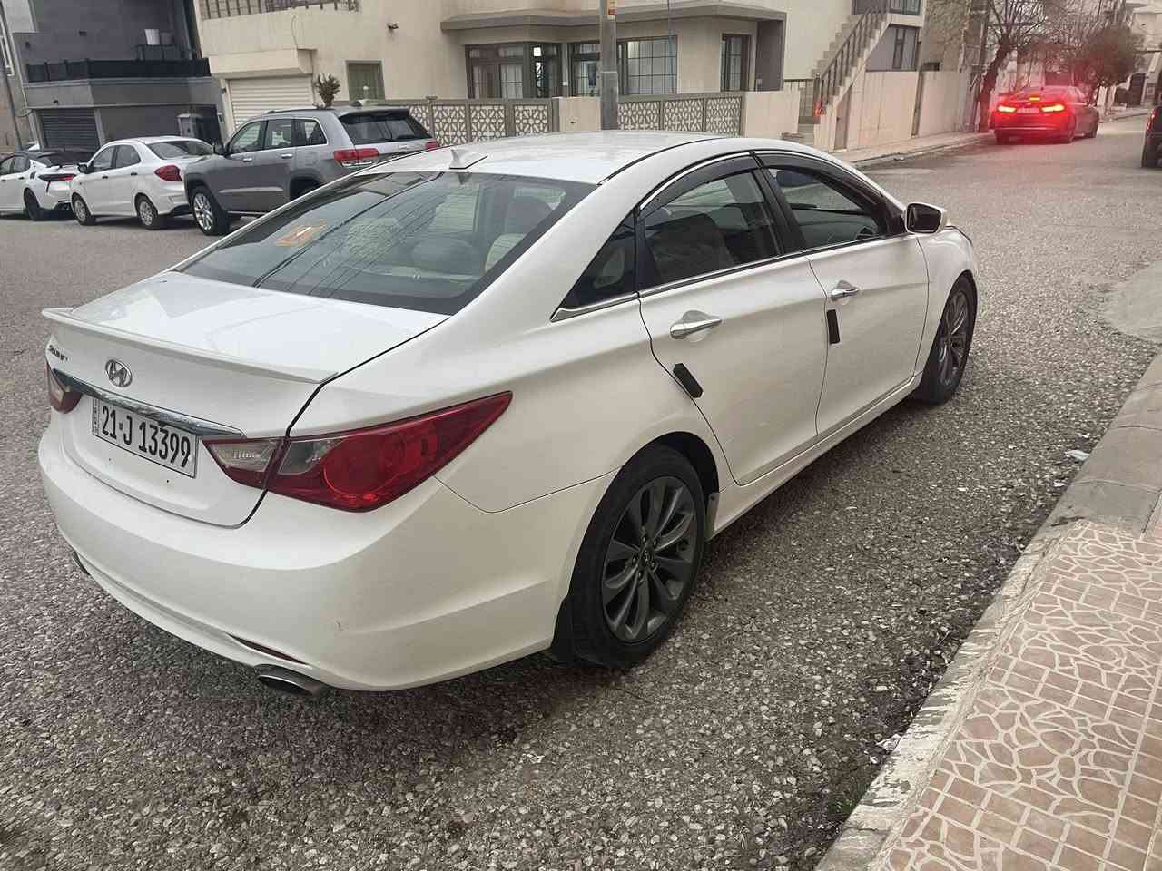 سوناتا موديل 2013 محرك 2400 أمريكي بيه قطعتين صبغ سونار مرفق مواصفات شاشه كامرا تحكم ستيرن كشنات تدفئه تبريد جلد كشن كهرباء شفتات ستيرن بصمه السعر 103 وبيه مجال للشراي 
بيع أو مراوس للستفسار ***********
