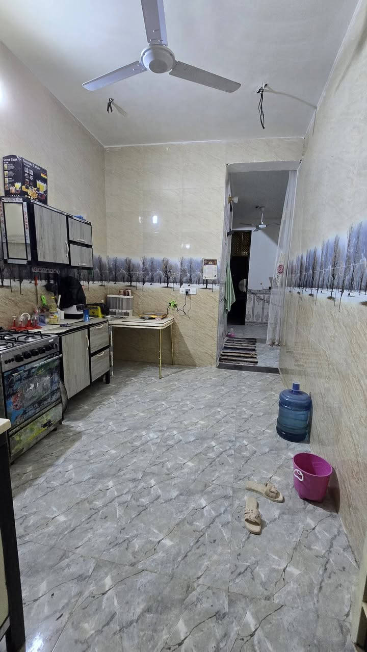 #للبيع #مشتمل #طابق #واحد 🏛
ملاحظه/ المشتمل مطلوب ١٣ الى مصرف الرافدين التسديد شهري ٣٠٠ الف ويكون التسديد حسب الاتفاق بين البائع والمشتري 

للبيع مشتمل طابو صرف بناء درجه اولى 🌴
 مساحه ١٢٥ متر🌴

واجه ٦.٢٥ متر 🏠
نزال ٢٠ متر 🏠
شارع ١٠ متر 🏠
البناء طابوك والسقف صب مسلح 🏛

يتكون الشتمل من طابق واحد 🏨
استقبال ٥ × ٤ 🏠
صاله ٤ × ٤ 🏠
مطبخ ٣ × ٤ 🏠
غرفة نوم ٦ × ٥ 🏠
منور ٣ × ٢ 💐💐
صحيات داخليه وصحيات خارجيه  🌏

تتوفر فيها جميع الخدمات السكن 🌴

باقي التفاصيل موضحه في مقطع فيديو والصور 📷
 
الموقع  المحاويل حي الأسرى الأفراز 🌏🌏🌏🌏

🌿🌿🌿🌿🌿🌿🌿🌿🌿🌿🌿🌿🌿
#للإستفسار اكثر او معرفة السعر يرجى مراسلتنا او  الاتصال على الارقام التاليه او زياره #مكتب #عقارات #اراضي #المحاويل الكائن في قضاء المحاويل حي ١٧ قرب #مقهى الصياد القديم 
*********** / *********** حسين أبو شمس
