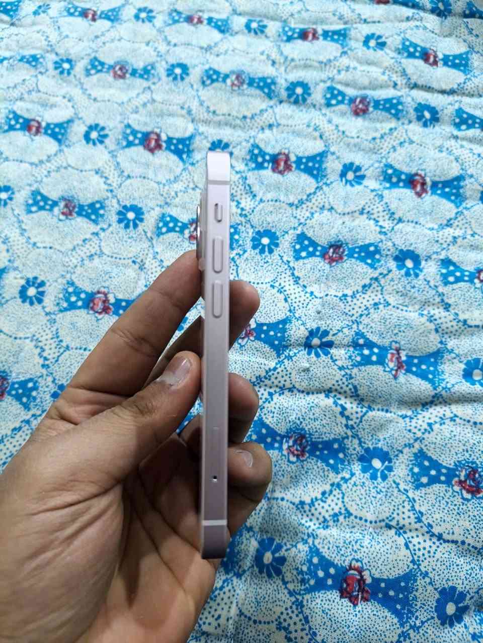 السلام عليكم
ايفون 13ميني 
بطاريه ٩٦ 
لون وردي 
اطيك بي ضمان اذا مفتوح او مبدل بي شي ترجع الجهاز 
السعر ٣٥٠


**إذا كنت صاحب هذا الإعلان وتريد حذفه لأي سبب، رجاءا أرسل رسالة إلى الدعم الفني**