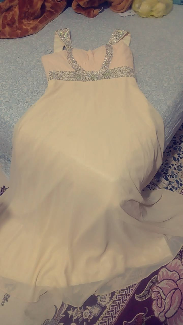 سلام عليكم بنات فستان كلوش يلبس اوزان من ال 70 لحد ال 90ويلبس قياسات خاصه جديد ماملبوس ابد الي تريده ع خاص


**إذا كنت صاحب هذا الإعلان وتريد حذفه لأي سبب، رجاءا أرسل رسالة إلى الدعم الفني**