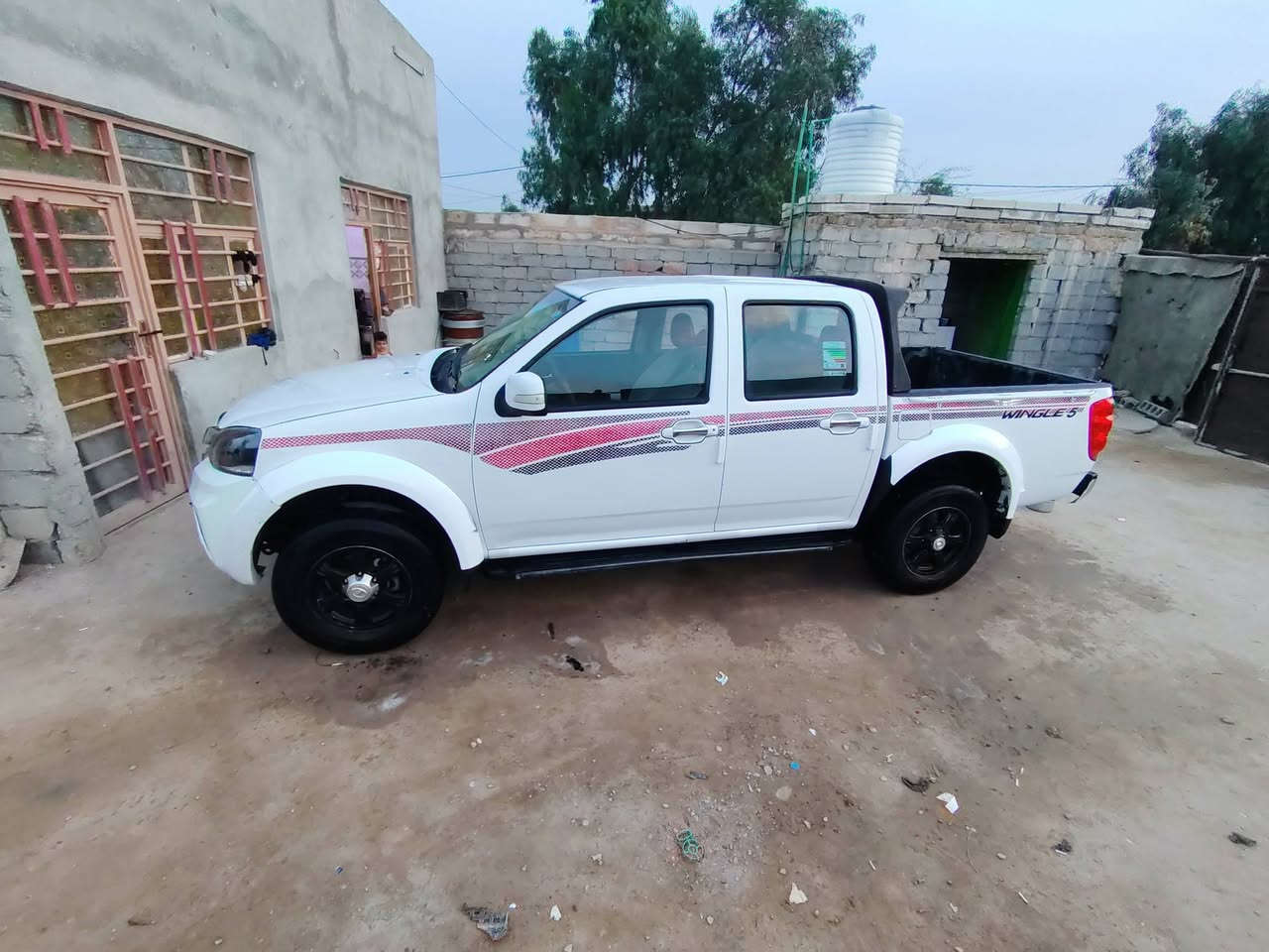 سلام عليكم كريت ويل موديل ٢١ سيارة بيه صبغ اماشر عليه تخم تاير جديدمكينه وكير كفالة السعر ١٠٠ وبيه مجال ***********
