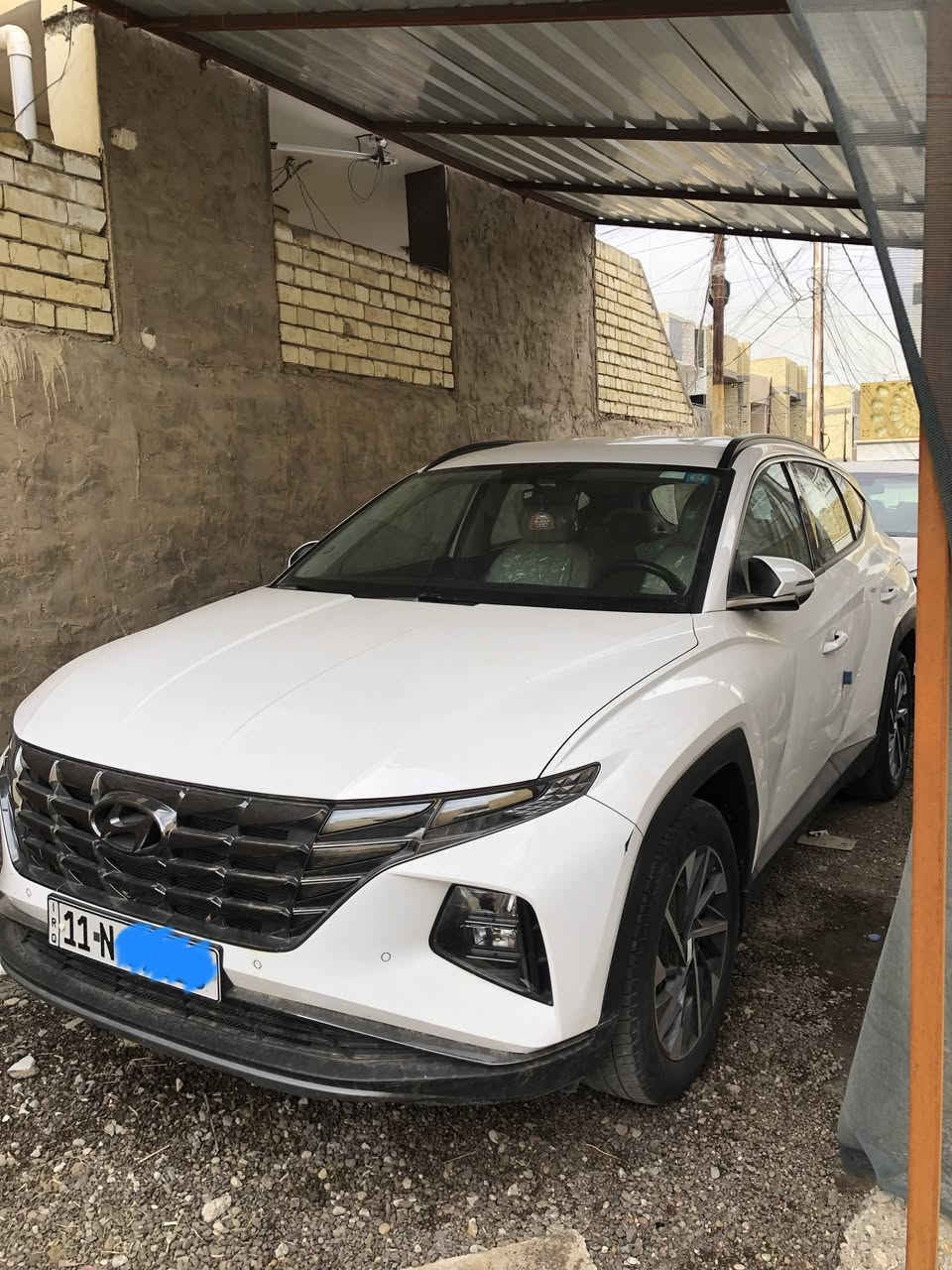 توسان 2024 خليجي سيارة بدون ضربة بدون صبغ بدون حادث سيارة ماشية 16 الف من وكالة الاولى موتورز سيارة خير من الله بيها بارد ب بنيد موجود ب صور مأشر بي ع كد اصبع وبيها شخوط وتكحيل بل تكمة اشر شخوط نطخت بشجررة بس السونار يحسبة بارد الي شخطوط بيهن رواج قليل ف ينحسب بارد بس هنة مو بارد ول تكمة ممفتوحة اصلا ولا مطخوخة و حالو ياشر ب سونار بس هوة مموجود ومينشاف بل عين اصلا ولا تكدر تتلمسة بس هاي سوناراتنة سيارة فول مواصفات عدة الفتحة بصمة تشغيل دخول بصمة مرايات شفط دخول ذكي شحن لاسلكي تشغيل عن بعد شاشة كبيرة ايباد اندرويد اوتو ابل كار بلي  مكاني بغداد الثعالبة رقم هاتف *********** السعر 212
