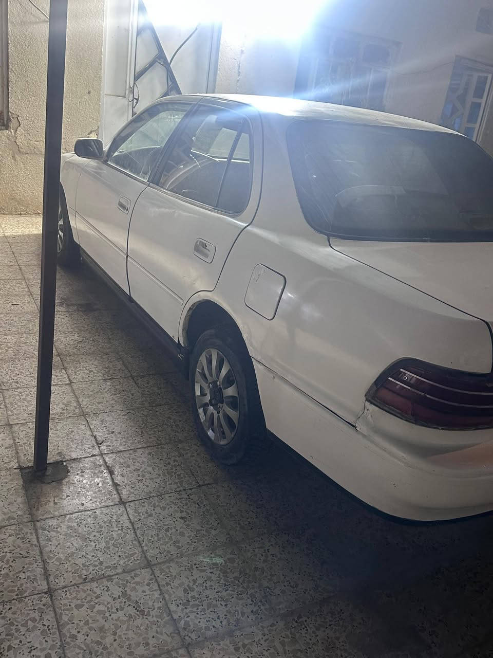 سلام عليكم ورحمه الله وبركاته شباب سيار كامري البيع موديل 1993 توه كامت ابيع كوت حديد راعيه موجود رقم *********** متواجه عل واساب السعر 20 او بيها مجال
