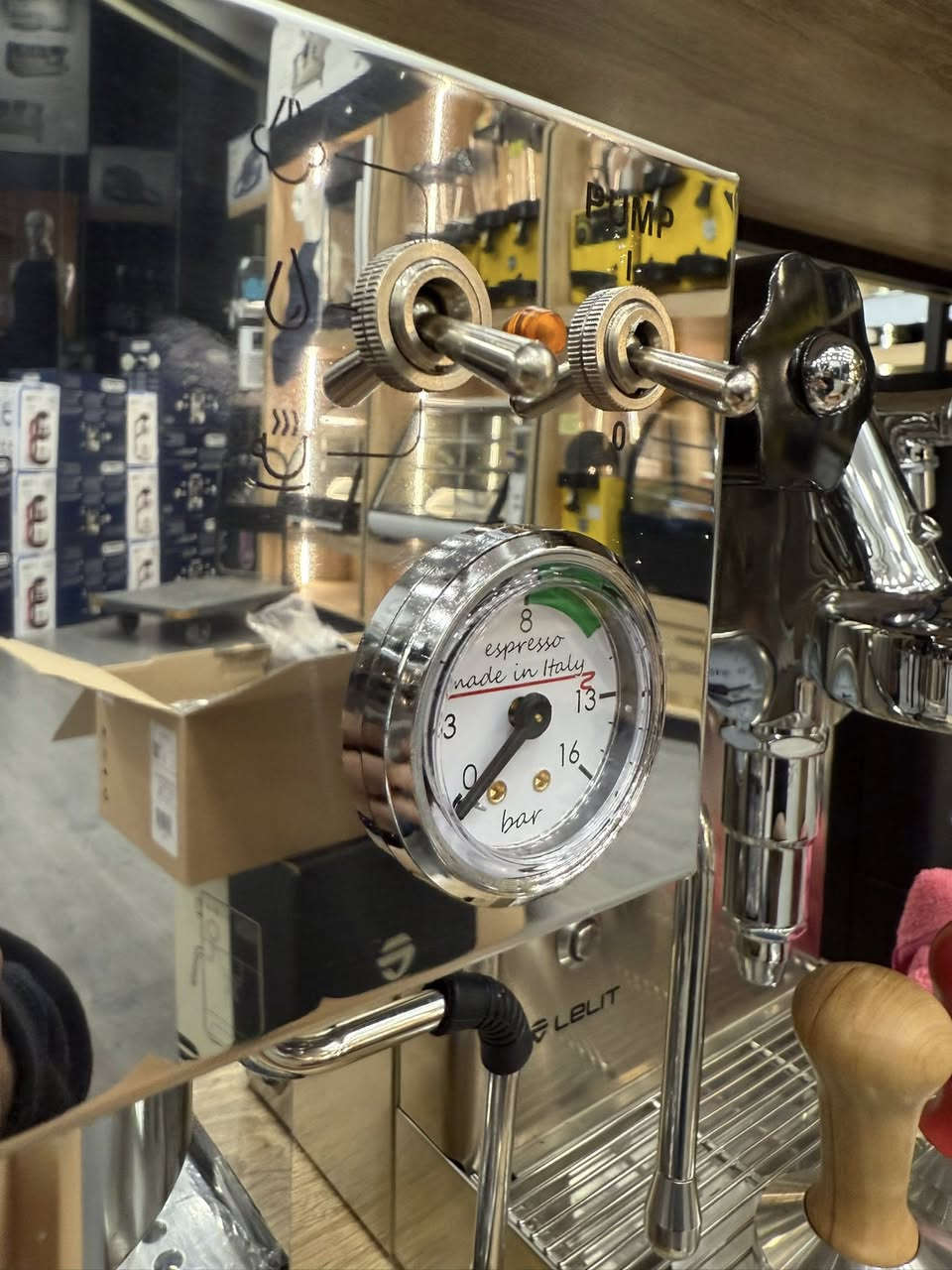 ليليت  آننا:


**إذا كنت صاحب هذا الإعلان وتريد حذفه لأي سبب، رجاءا أرسل رسالة إلى الدعم الفني**