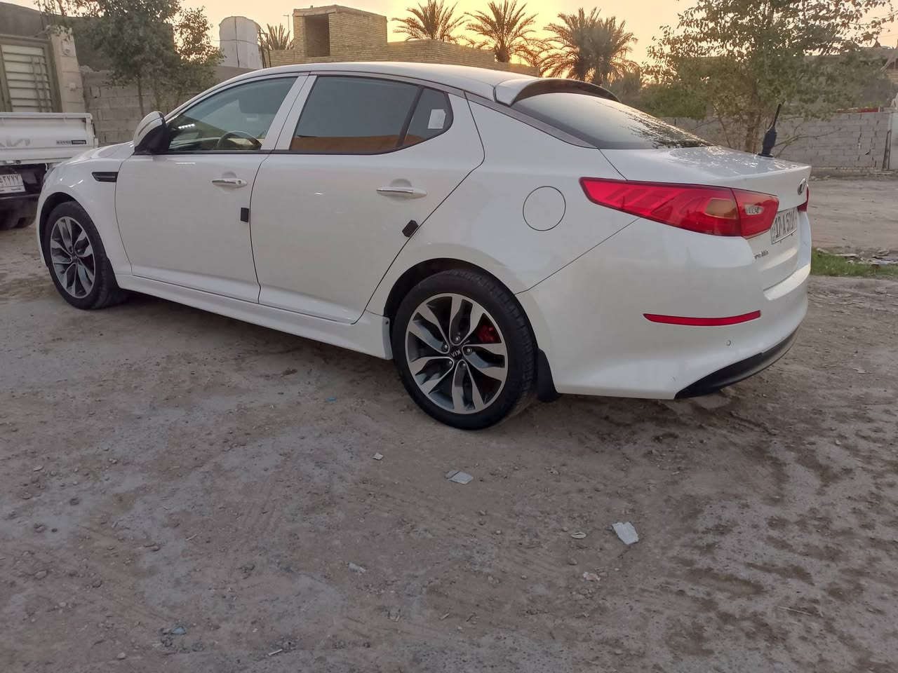 سلام عليكم وبتيمه خليجي مكينه ٢٠٠٠رقم مثني دولي مكانه بسماوه سياره جاهزه من كلشي مكفوله سعر خاص ترهم مروس مديل ١٤شكل ١٥  ***********
