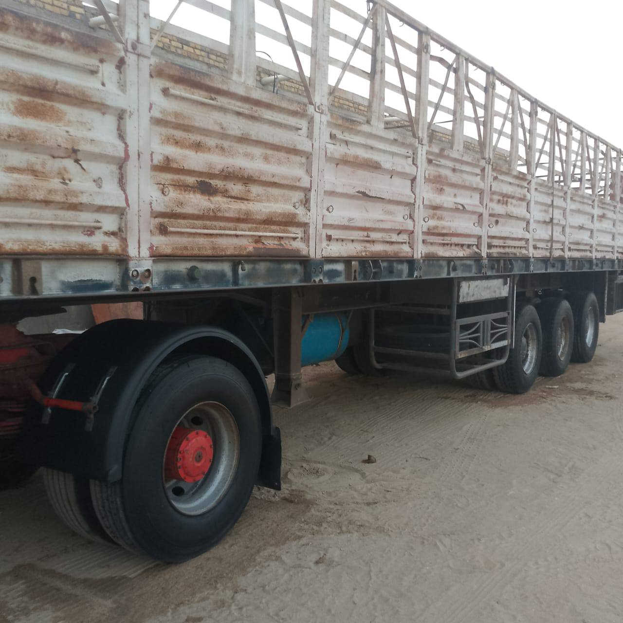 السلام عليكم مكلف بالنشر
عربانه عمل شاصي 16 طول 12ونص ارتفاع 175 
تخم تاير دناكير سبربس للاستفسار الاتصال على الرقم ‏‪‏‪***********‬‏
