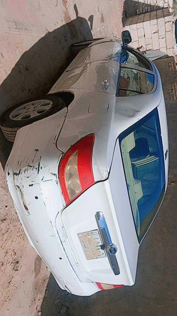 يالله السلام عليكم بي واي دي رقم ألماني بابل موديل ٢٠١٠ محركه بي خيط بخار قليل كير عادي السيارة راعيه متوفي والورثه ٤ اولاد موجودين بالكوفه مابيه قاصرين السنويه ضايعه ومسوين بيه قرار محكمه معم على كل  السيطرات وين مايعجبك اطلعه بيه  رايده ٢٠ ورقه وبيه مجال
مكان السياره واسط قضاء الحي
للإتصال ***********
