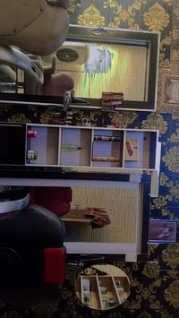 محل متكامل البيع غراض جديده 3 كراسي حلاقه واحد شبح جكات ونضافه فول جرا...
