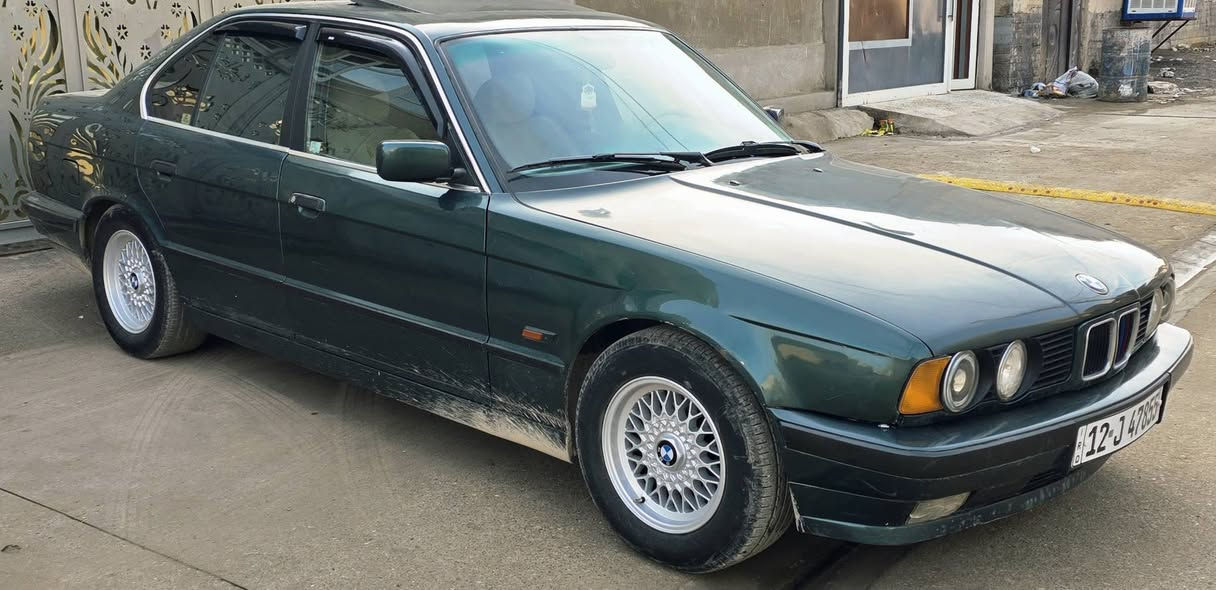 BMW 525i اصل وفصل
كير اوتو محرك كبس لا صرف لا نفخ شرط 
م1992 
سلايد طكتين 
كشنات كهرب داخل صاج 
تبريد ثلج 
مكفوله من الضرر فقط مصبوغ جمالية 
ويل خليه اصلي جديد 
قفل مركزي مع الجامات 
جاهزة وترايك بصره السياره مال جناي بالحقيقه احلى من الصور 
السعر ٦٥ 
للتفاصيل اكثر اتصل ***********
عنوان موصل الايسر
