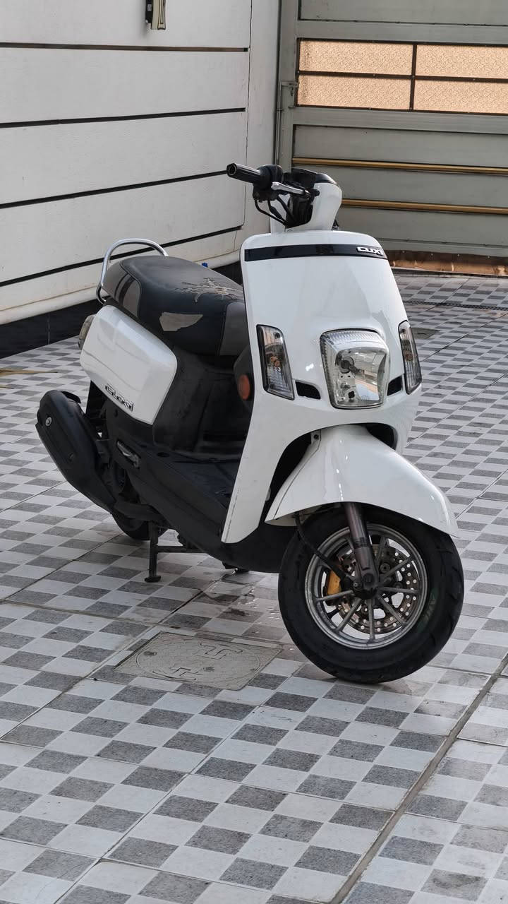 السلام عليكم دراجة ماكس بوليس مسطرة موديل 2012 نوزل 
دراجة شلعة ومعدل خير من الله الشراي يجي خاص او على الرقم ***********
