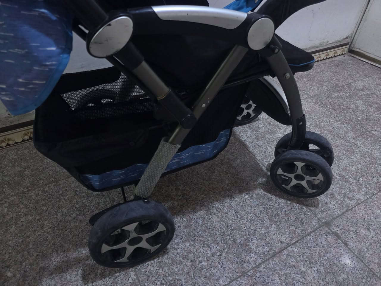 للبيع
 سعرها ٦٠وبيها مجال
مكانها الزبير
مستخدمه قليل


**إذا كنت صاحب هذا الإعلان وتريد حذفه لأي سبب، رجاءا أرسل رسالة إلى الدعم الفني**