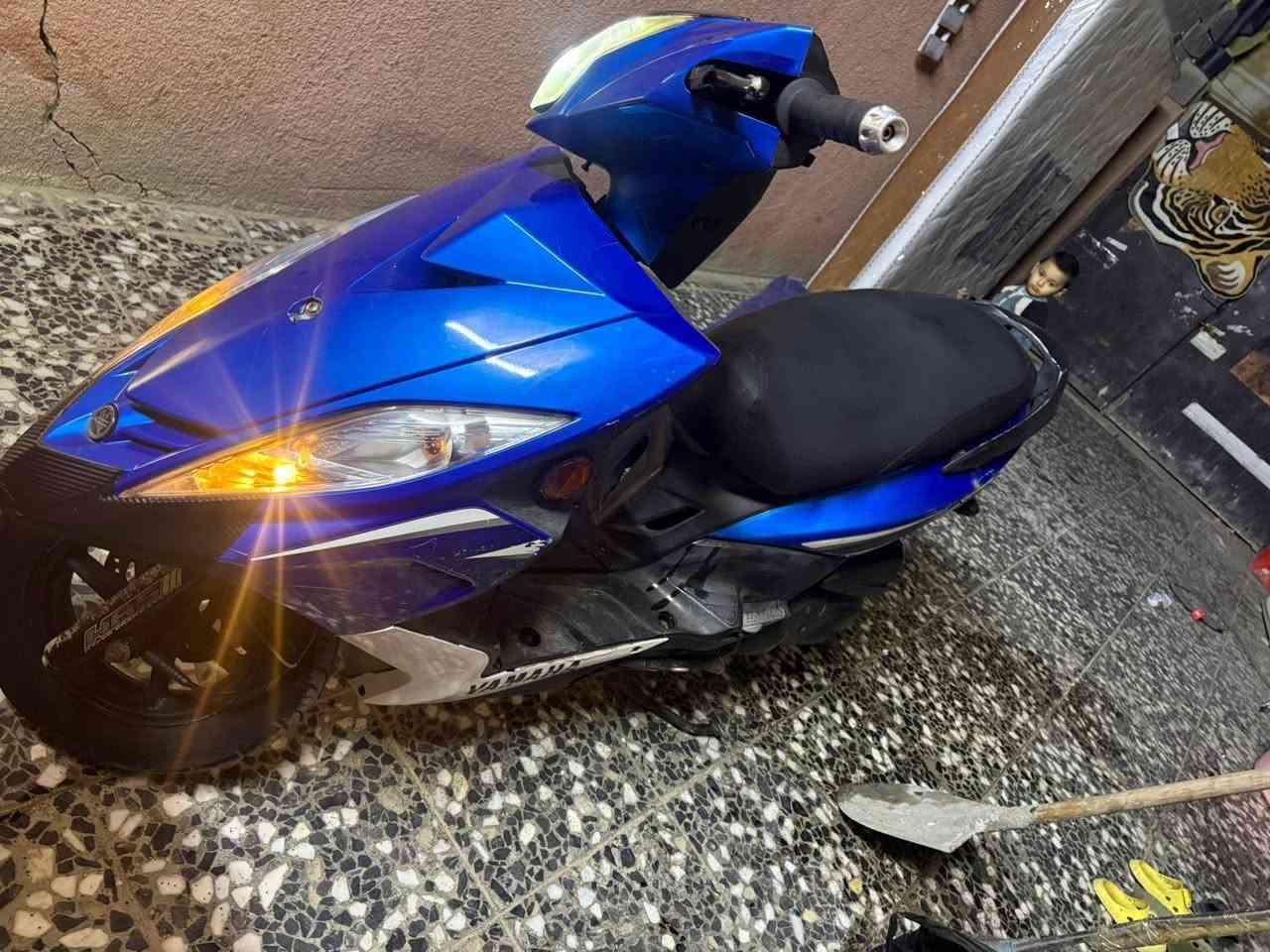 جي تي ٢٠١٤جديده بمعنى الكلمه محرك بالكرتون بلادي بلادي شلعه وانطلاقيه فوول كفرات مختمه يعني دراجه رمبه بس الواقيه مال صالنصه بيها كسر زغير رقم وسنويه متوئمه ع غير دراجه السعر قفل مليون ***********
