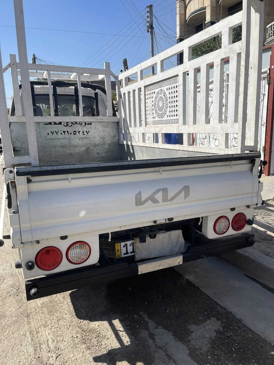 السلام عليكم كيا حمل للبيع مديل ٢٠٢٣ ماشيه ٥٣ الف العنوان بغداد الشعب للستفسار ***********
