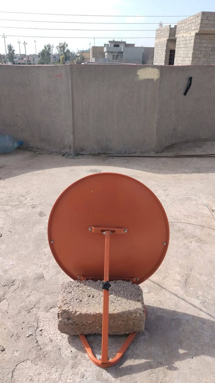 تنصيب الستلايت 
تثبيت البلازمه 
وبعث القنوات 
                    ***********
