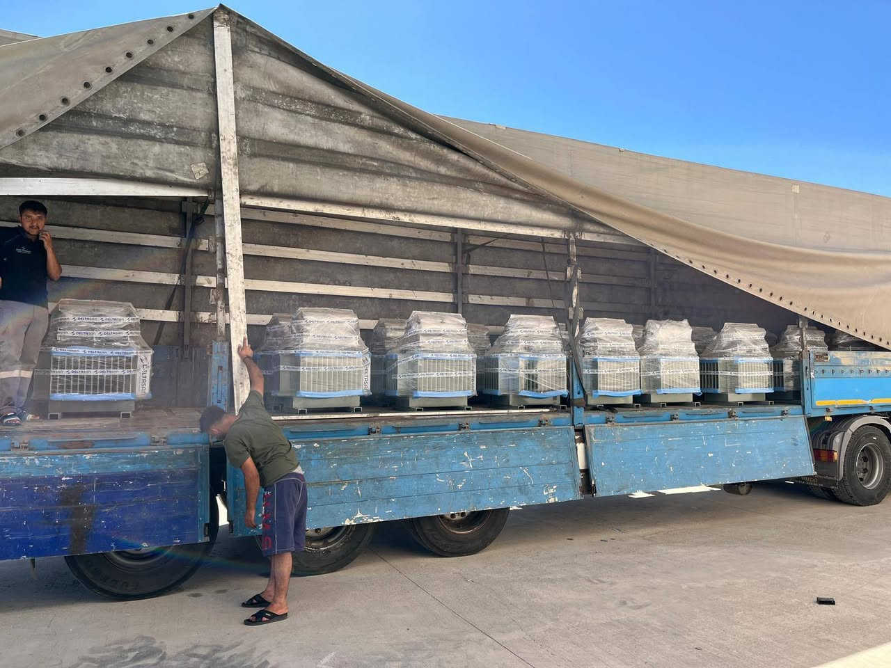 🚚✨ على بركة الله... وصول وجبة جديدة بأسعار مناسبة جدًا! ✨🚚#شركه حسن الزبيدي ✅ 
*********** ##أنابيب #بلاستك
نوفر لكم تشكيلة واسعة من المواد الكهربائية ومواد البنى التحتية بجودة عالية وأسعار منافسة:

🔹 #محولات تركية المنشأ
🔹 #أسلاك وضفائر تركية وإيرانية بجميع الأحجام
🔹 #أعمدة كهرباء مع كافة الملحقات
🔹 #أنابيب بلاستيك بمختلف الأحجام والضغوطات

✅ #جميع الأنابيب معتمدة من مختبرات الفحص لضمان الجودة
✅ #ضمان يصل إلى 50 سنة

🎯 #خصومات خاصة:
✔️ #لأصحاب الكميات الكبيرة
✔️ #لأصحاب المزارع
✔️ #لدوائر الدولة

🚛 متوفر توصيل إلى جميع المحافظات

📍 الموقع:
بابل - طريق حلة ديوانية الحصين

✨ احصل# على منتجاتك الآن بأفضل الأسعار والخدمات المميزة، ولا تفوت فرصة الاستفادة من العروض والخصومات المتاحة.

📞 للطلب والاستفسار:
*********** 
*********** واتساب 

📲 #راسلنا عبر الزر أسفل #المنشور أو تواصل معنا واتساب أو اتصال، وسنكون سعداء ب##خدمتكم والإجابة على جميع استفساراتكم.
