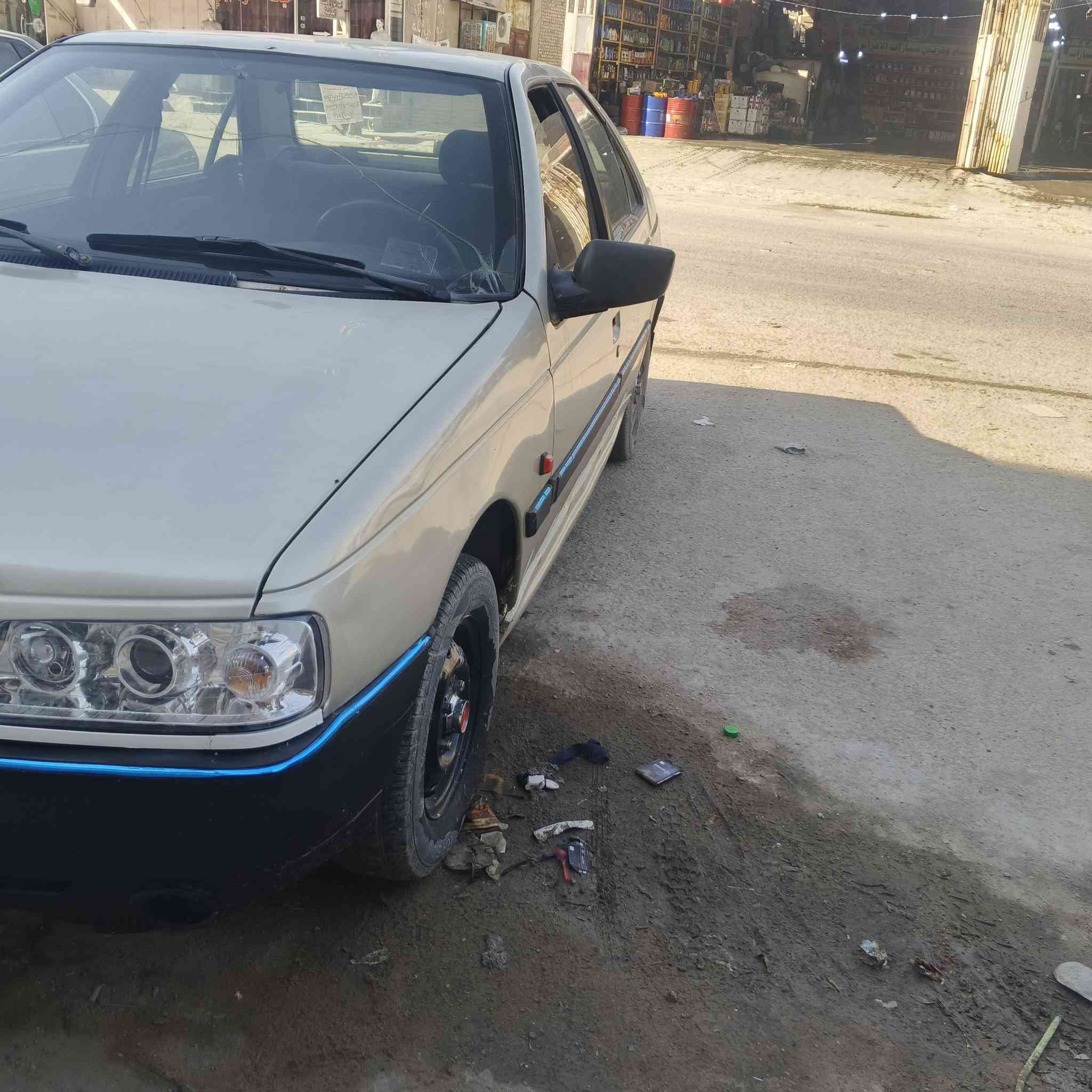 بيجو روه 2009 شواصيها نضاف محركها زين تبريد شغال بس قايش مفتوح سنويه نافذه مالكها بلنجف ومكانها بلنجف سعر 20وبيها مجال قليل ما متواجد على الانترنت اتصل على الرقم ***********
