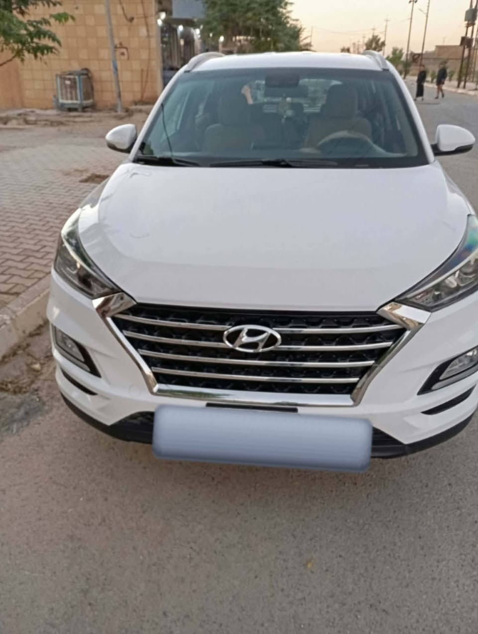 السلام وعليكم توسان 2019 للبيع او مراوس اي عيب مابيها سياره جاهزه مال بيت  ماوصله معارض كله عله وضع الشركه نضيفه كلش و بل حقيقه احله رقم جديد سنويه لل30 هزه جديده السعر 205 متواجد عله الفيس
***********
تحياتي للجميع✅
