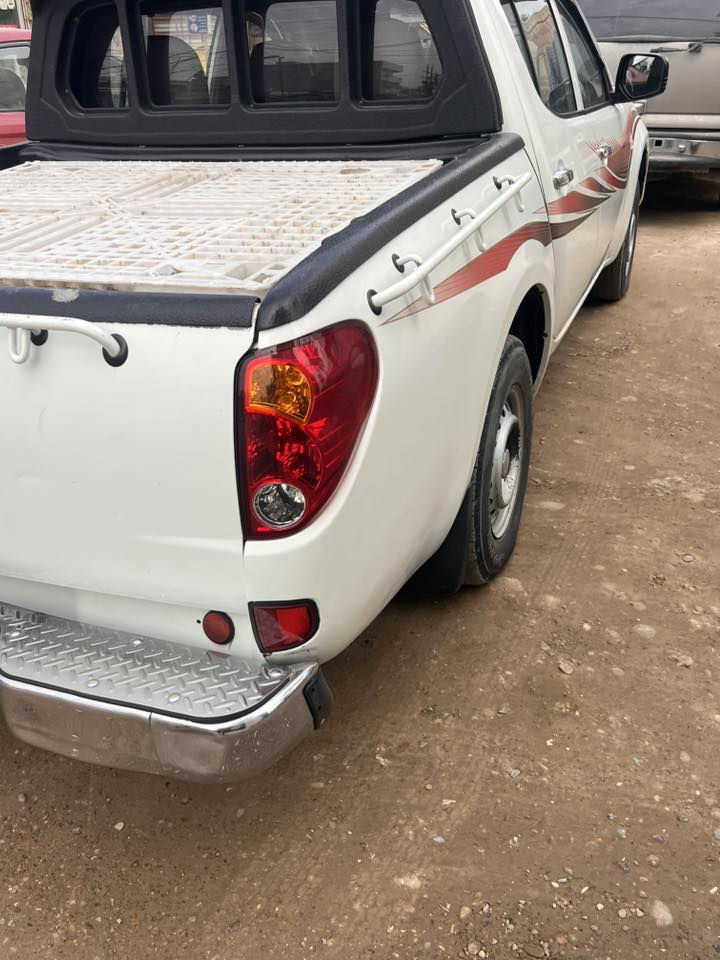 السلام عليكم
مسيوبيشي L200 موديل 2010للبيع مكاني الكاظميه وسياره بااسمي شخصيا مكفوله من الصبغ بيها بارد بالبنيد شويه والباقي كفاله من الخياس والتعديل صدر امامي خلفي جديد تخم تاير جديد مكينه ناعمه لاتنقص ولا تبخر والسعر 128

***********
