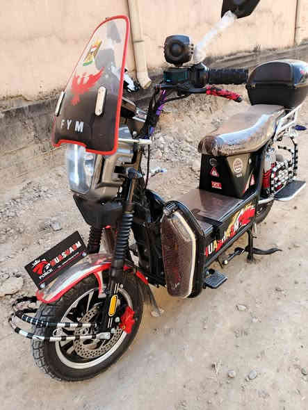 متاح مأطور هيوشه للبيع موديل2025
بطاريات عدد6

تقره 12 مستخدم قليل لتواصل علا هذه رقم ***********
