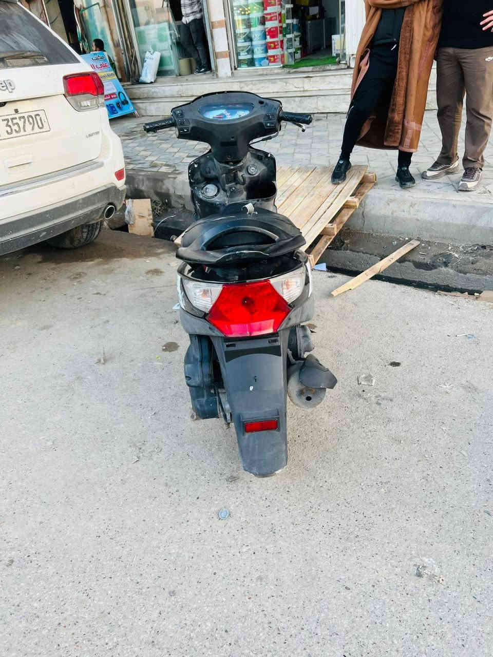 سلام عليكم كامكو 13 محرك مامفتوح مكان رفاعي سعر 700
*********** رقم التلفون مكلف بالنشر
