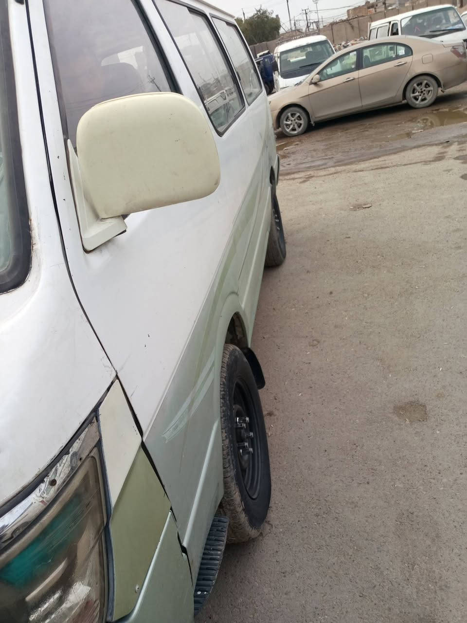 السلام عليكم جنبي 2010 رقم بغداد انكليزي شرط التحويل مصفرة هيئة وغرامات خط وبحث عبيدي بغداد جديدة سعر 49بيهة مجال حك جية ***********
