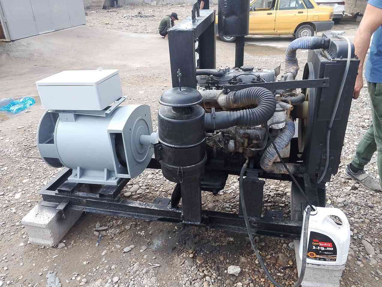السلام عليكم مولد  محرك دايو حاويه راس توليد 37كيفي كامله من كل شي السعر 18موبايل ***********
