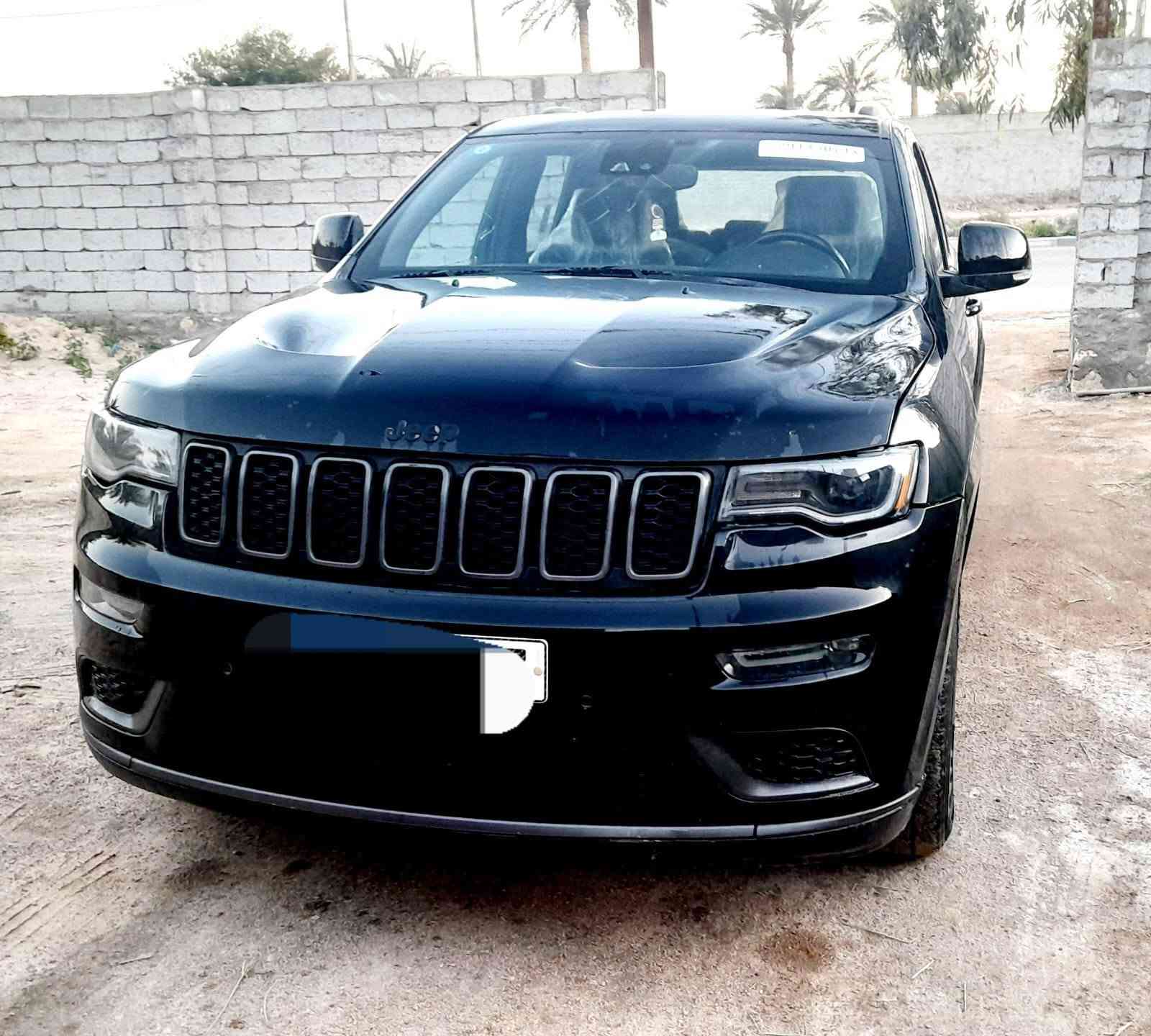 السلام عليكم جيب لمتد موديل ٢١
رقم بغداد السياره خير من الله جاهزه 
بيها ٤ قطع صبغ السعر ٢٢ $اي أستفسار هذا رقم الهاتف 
***********

