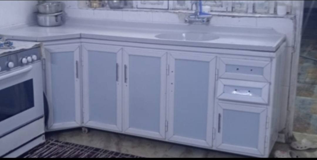 للبيع.. كاونتر المنيوم تفصال 3امتار وسنك مرمر مترين ونص كامل ٥ امتار ونص العنوان كركوك.


**إذا كنت صاحب هذا الإعلان وتريد حذفه لأي سبب، رجاءا أرسل رسالة إلى الدعم الفني**