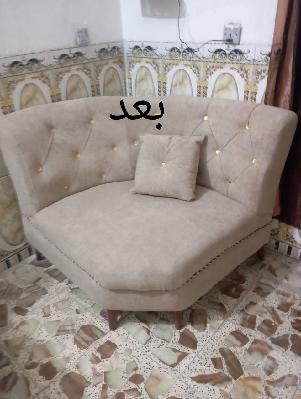 القنفات المستعمله جميع الموديلات والالوان القماش التركي شغل درجه اولى العنوان الرئاسه شارع 20 واتستصليحاب *********** وسعر مناسب

