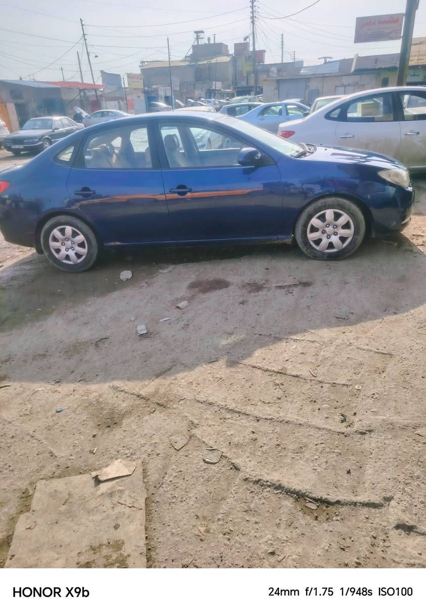 السلام وعليكم للبيع الانترا 2007 رقم بغداد دولي  مصبوغه عام جماليه اثر جلح.كير ومحرك جدد سياره بچمها كبس ع الشركه حوض. الجنطه عل شركه  محركها 2000  داخل لونين.السعر 80 وبيها مجال مكاني تكريت
***********   / ***********
