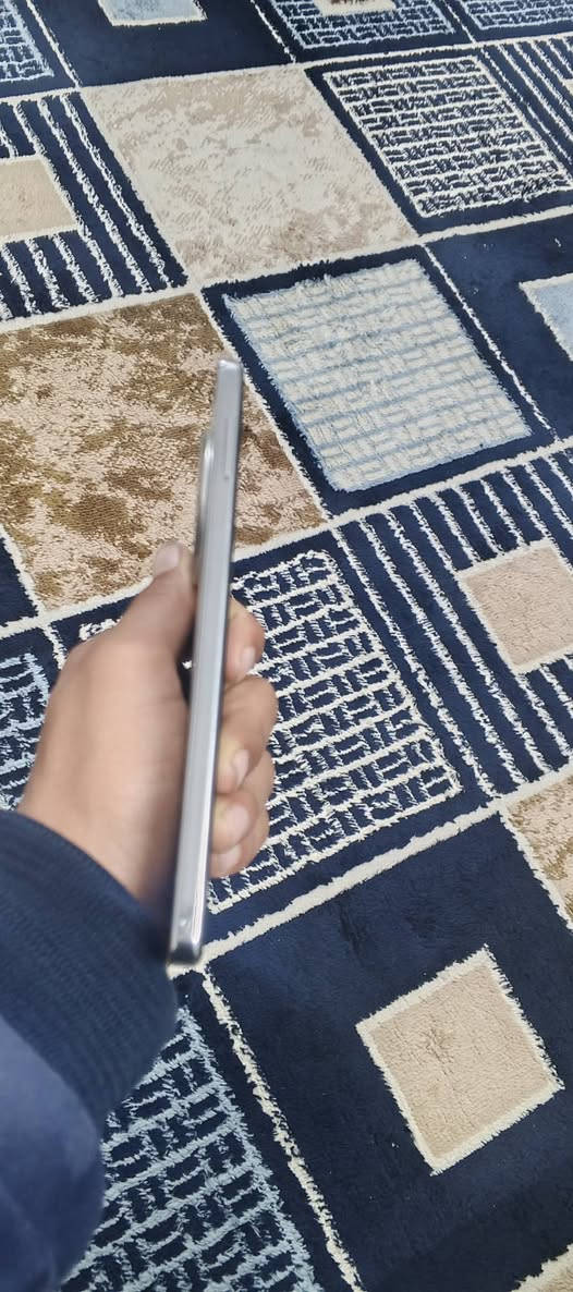 تكنو كامون 30
ذاكره: 256
رام: 16
معالج الشاشه: 120H
جهاز كلش حلو ونضيف 
عوزه بس شاشه شاشته شغاله حاليا 

السعر 110 

مكاني موصل جانب الايمن


**إذا كنت صاحب هذا الإعلان وتريد حذفه لأي سبب، رجاءا أرسل رسالة إلى الدعم الفني**