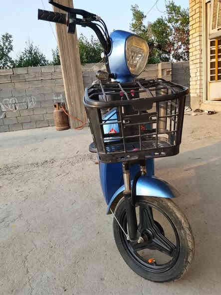 السلام عليكم،🙋 دراجه شحن للبيع موديل 23 دراجه ما ماشيه
بصمتين +تشغيل عن بعد فول مواصفات السرعه 50 نقصه بس تأير خلفي.السعر 175 بغداد جسر ديالى ✨
***********
