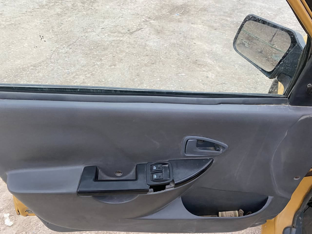 السلام عليكم سايبه موديل 2012للبيع بيه بنيد مبدل 
مكانه ديوانيه ***********
