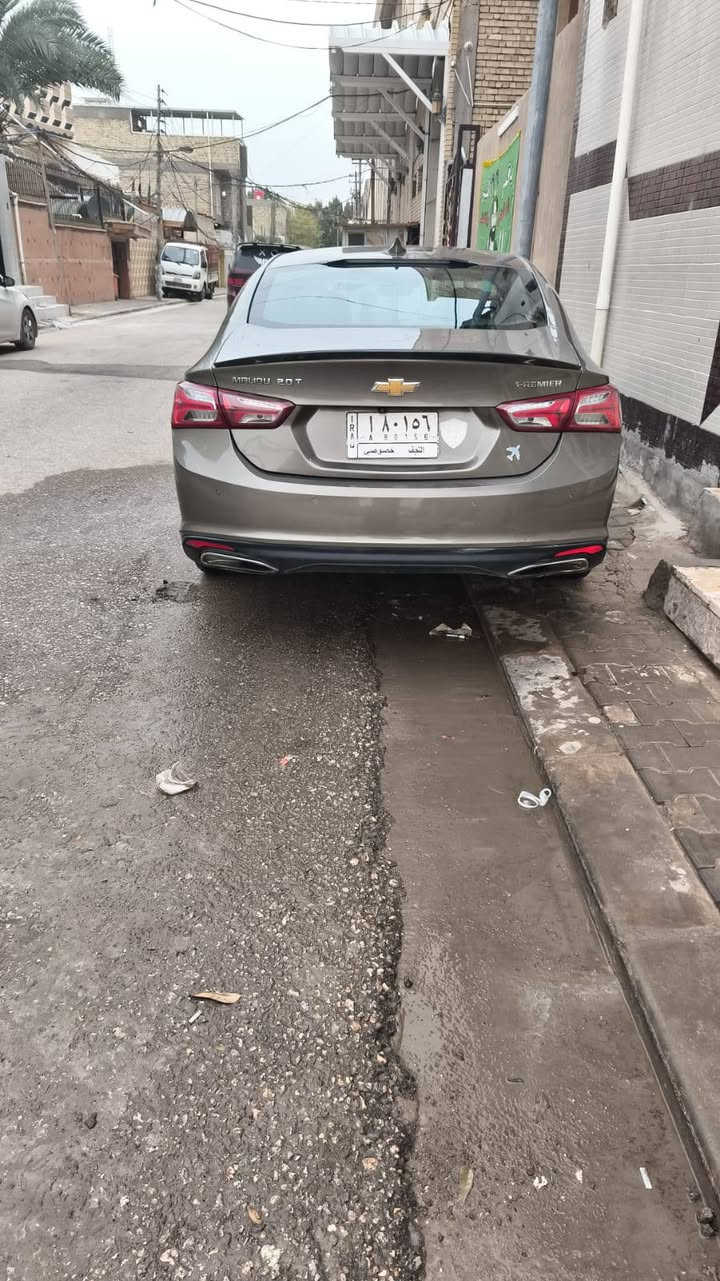 سلام عليكم
ماليبو 2000تيربو بريمير 
السياره فول للاخير السياره نصبه وشلعه تخبل 
كير محرك شرط فول نضافه 
حادثها جاملغ وبنيد فقط السياره كله ع ايدي ماكو شي تجاري كله ع البلاد عنوانها ب النجف بدون كسران رقم الهاتف ***********سعر اذا شراي خابر وتدلل جوه السوك بعشر ورقات
