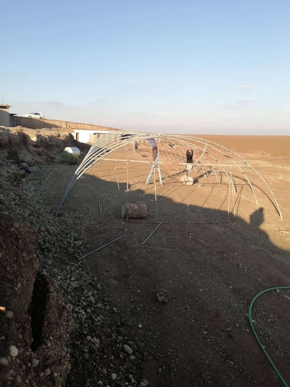 كادر النمرود يرحب بكم بأدارة نجم
(طريق الفلاح ) موسم الزراعة في البيوت المحمية
 تركيب وتغليف جميع انواع البيوت البلاستيكية
تبديل الموقع بيع وشراء للتواصل 
***********
