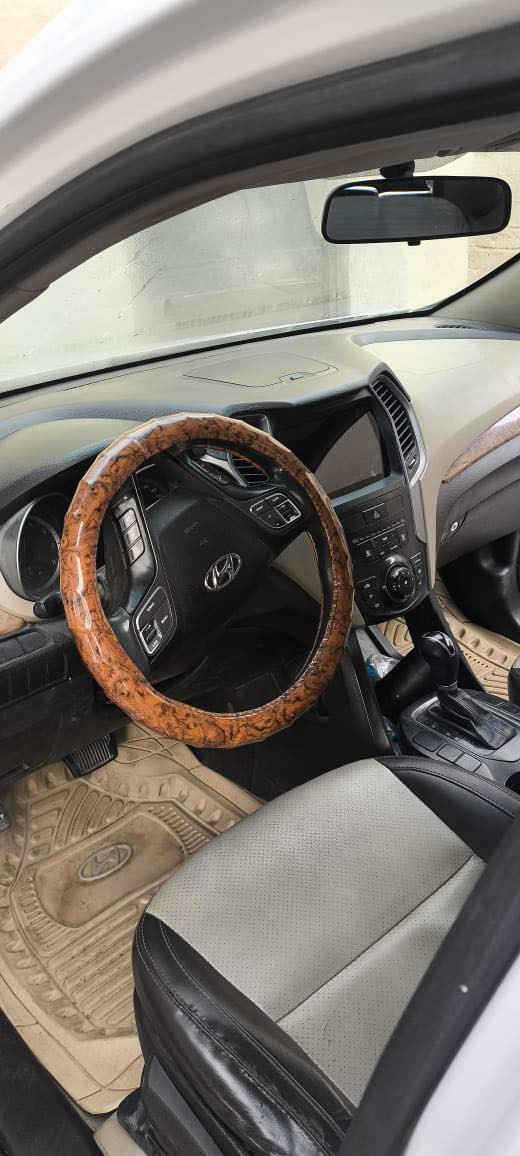 السلام عليكم .. للبيع فقط بدون مراوس
سنتافي 15 سياره جاهزة مكينة 4 سلندر  
رقم بابل بسمي بيه باب السدر تصليح 
وكو ملاحظات بعد مكاني بابل /الهاشمية
للتواصل على***********
 وبالتوفيق للجميع أن شاء الله.
