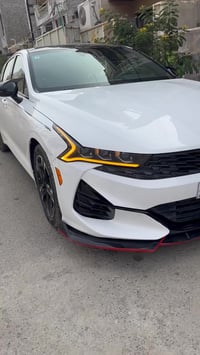 كيا کے5 موديل 2023 جيتي لاين ابيض صدفي ماشية 44 بدون ايرباك داخل احمر ...