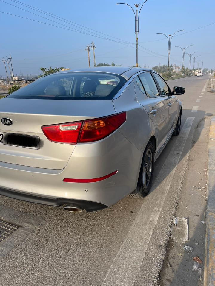 ادوات ادوات :- كي فايف 2015 غاز اصل متومه طبق الاصل سنويه اصليه ارقام شماليه كير مكينه كفاله مكينته الفين دوش 
السيارة جاهزه ما ناقصه وعلي بل عافيه الي ياخذه العنوان بصره السعر 55 وبيه مجال رقم هاتف ***********
