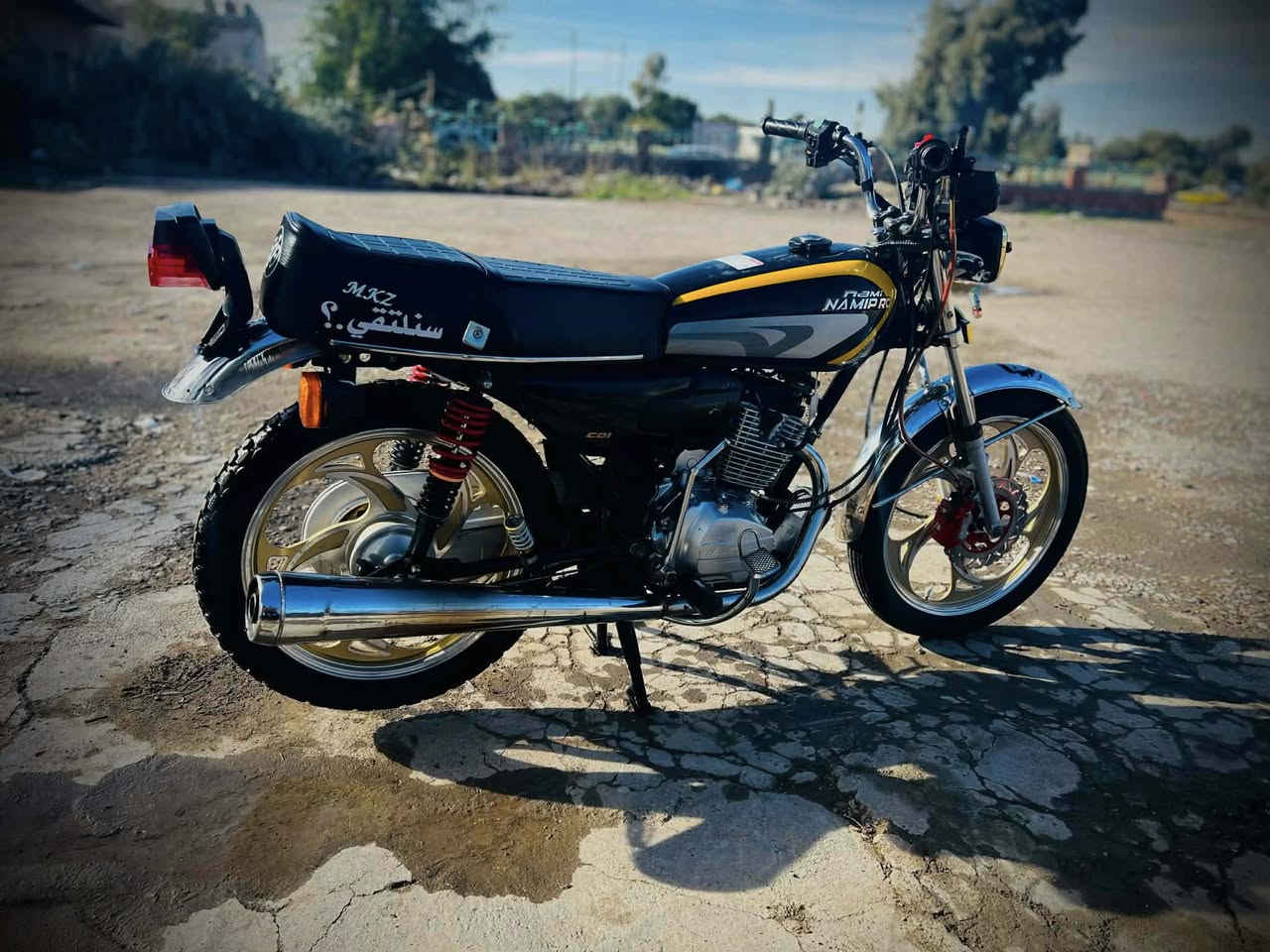 السلام عليكم دراجة للبيع موديل 2025 نامي تو برو محرك 150 دراجة خير من الله سعر 550 و بي مجال دراجة بل واقع احلة من الصور ***********
