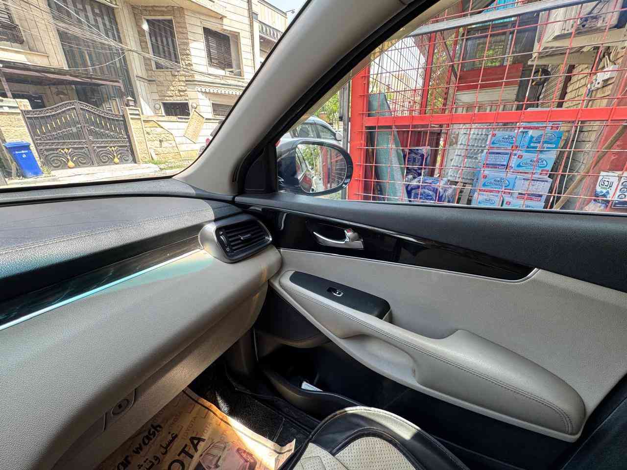 سورنتو موديل 2020
خليجي رقم بغداد 
ماشية 91 الف
المواصفات
محرك 3500 - V6
كشنات كهرباء
3 وضعيات قيادة
تشغيل بصمة
بصمة ابواب
مري شفط
حساسات امامية
حساسات خلفية
كامرة  خلفية دوارة
3 قطع تبريد 
شاشة لمس 
ابل كار بلي
شحن واير ليس 
بردات خلفية
صندوك كهرباء
❗️ملاحضة سيارة بيهة كم رصعة قليلة بلباب الخلفي جهة اليمنة 
السعر 250 بيهة مجال للشراي
العنوان الاعلام
📞***********

